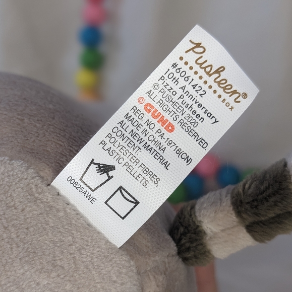 Pizza Time - Pusheen Box Exclusive Plush Toy - Picture 6 of 7